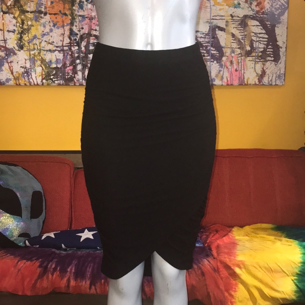 Cinched bodycon midi skirt